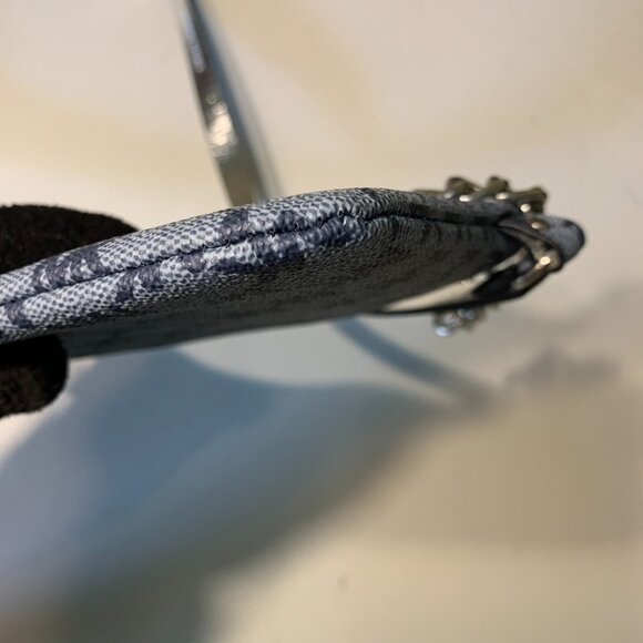 Michael Kors Gray monogram Crossbody/Belt Bag EUC - Picture 8 of 8